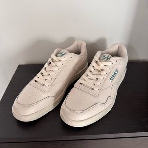 REEBOK Brand new shoes!